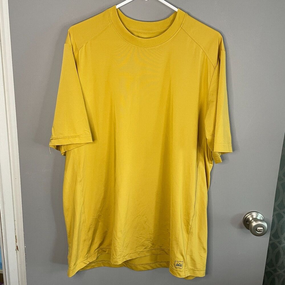 REI Mens XL Short Sleeve Active Outdoor Hiking T-Shirt Recycled Polyester *READ*